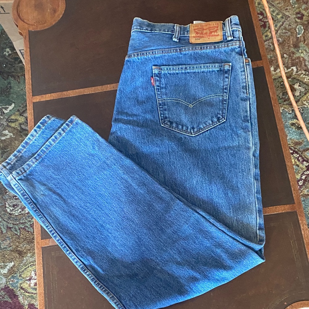 Levi's Men's  Blue Jeans/big and tall/42w 32 length